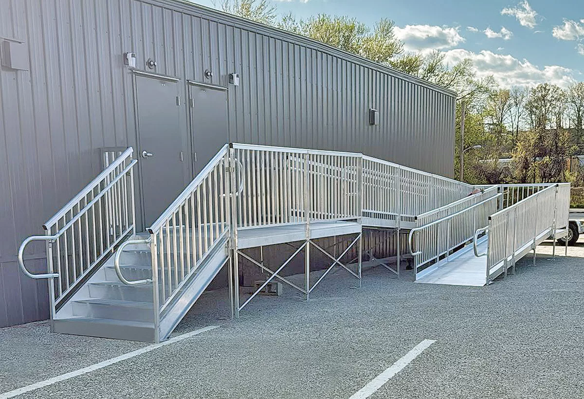 Aluminum commercial wheelchair ramp